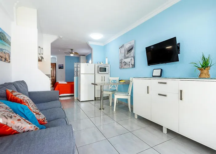 Apartment Great Location 30 *