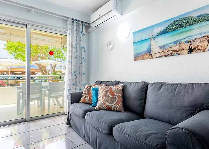 Apartment Great Location 30 *